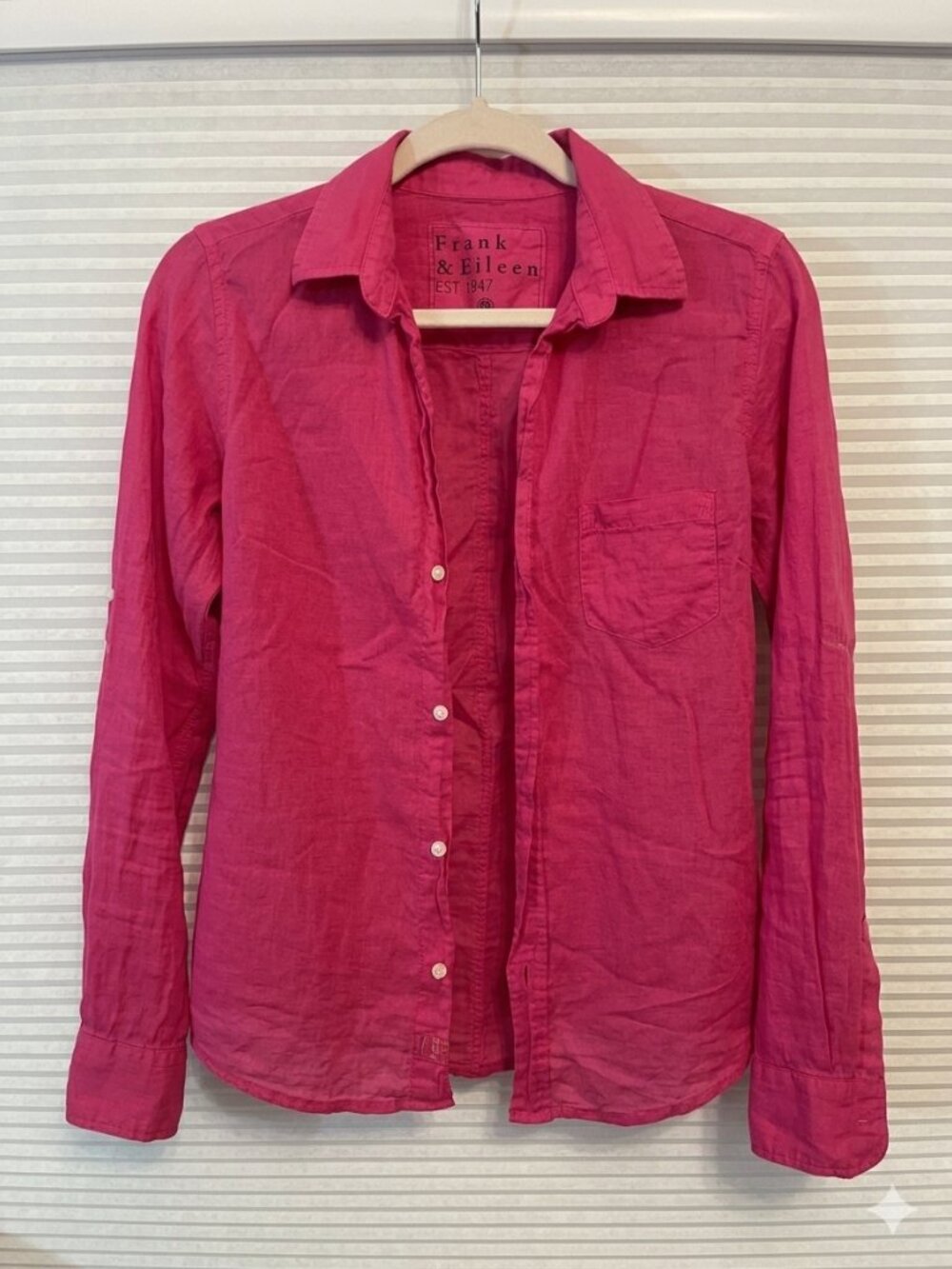 Frank & Eileen Women's Button-Down Shirt in Bright Pink